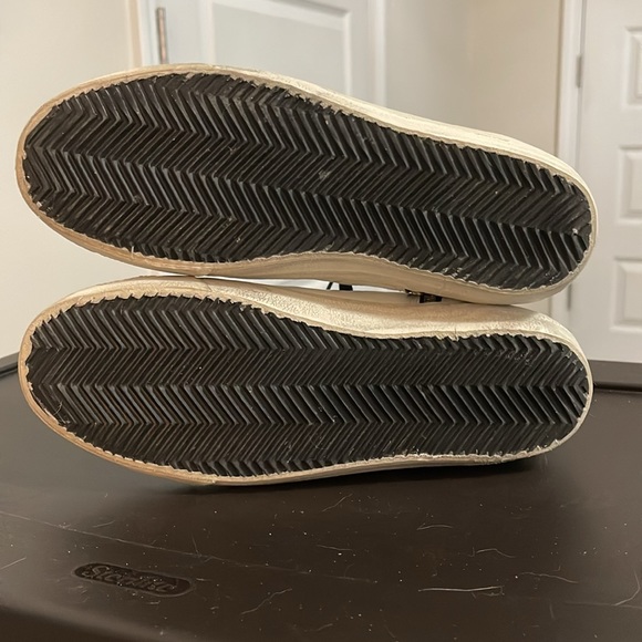 Authentic Golden Goose Slides - Picture 6 of 9